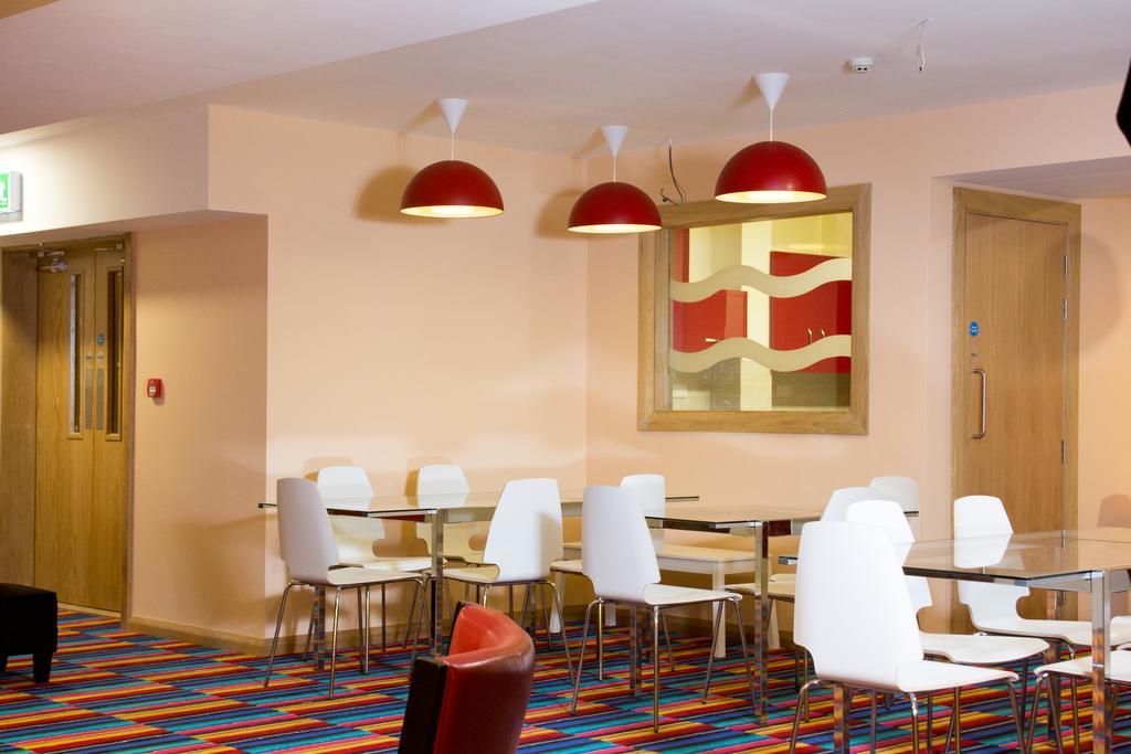 Savoy Hostel Galway City Centre Bagian luar foto