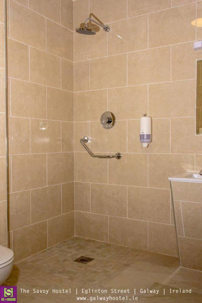 Savoy Hostel Galway City Centre Bagian luar foto
